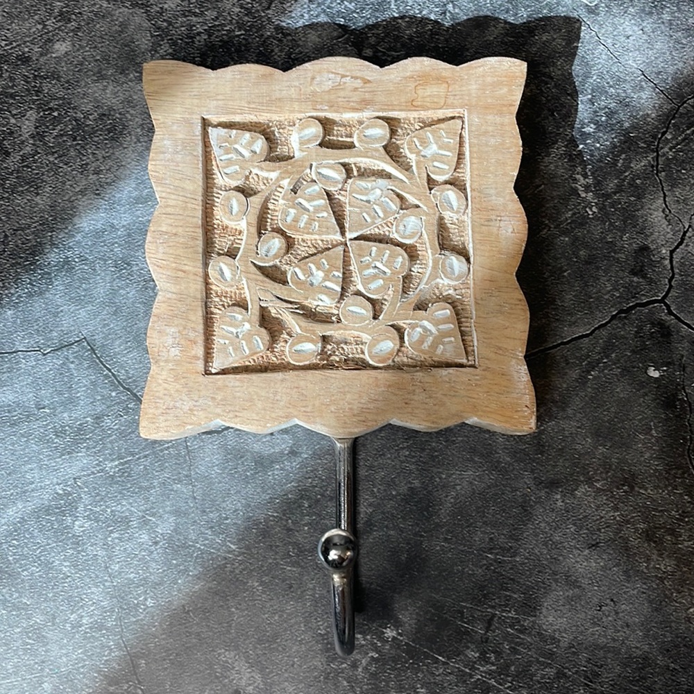 Wooden Mounted Wall Hanger